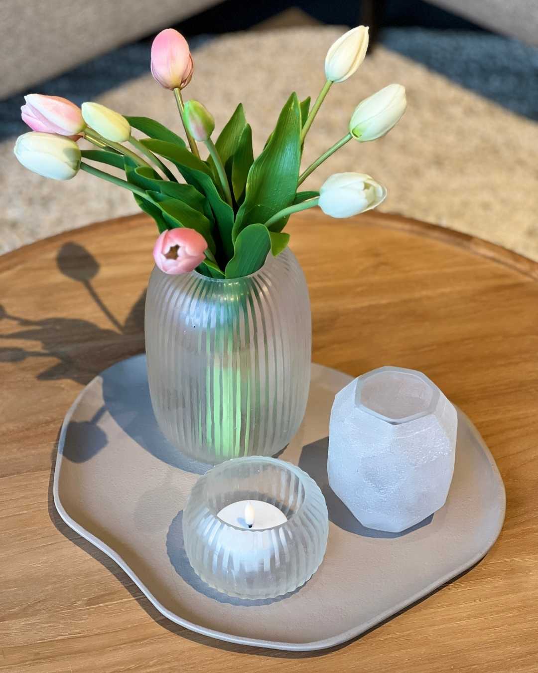 bombyxx-kuna-tray-julie-vaas-tjkinterior bombyxx-kuna-tray-julie-vaas-tjkinterior