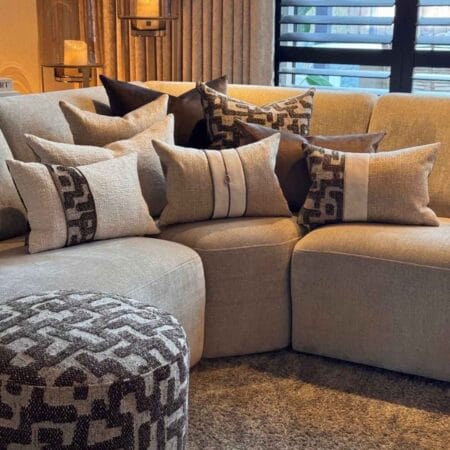 brons-kussens-beige-bruin-tjkinterior