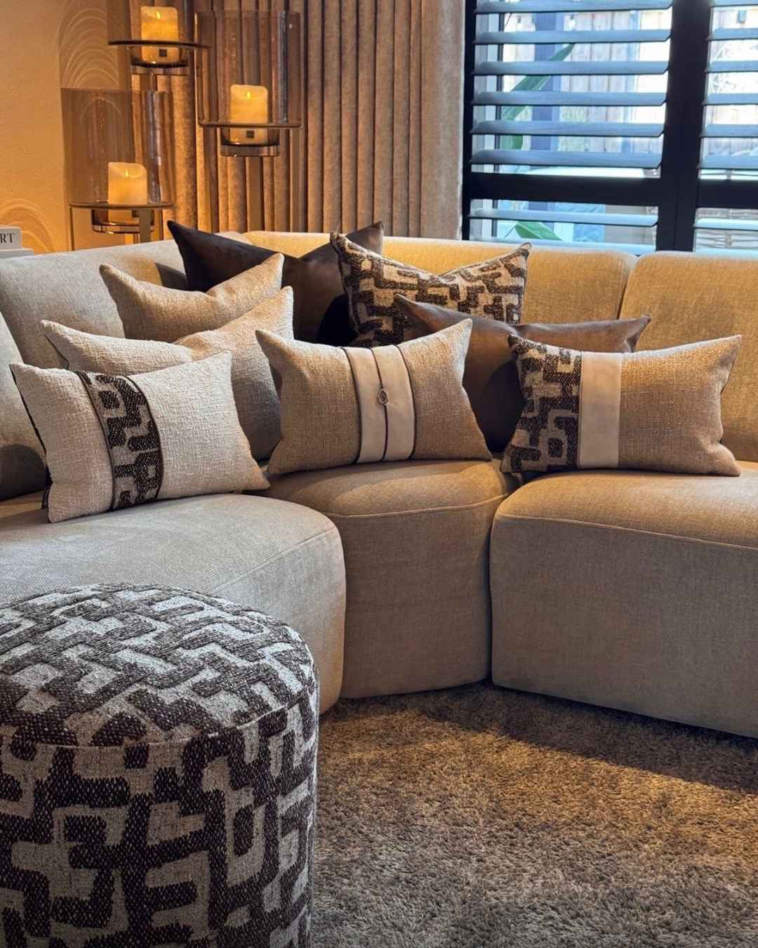 brons-kussens-beige-bruin-tjkinterior